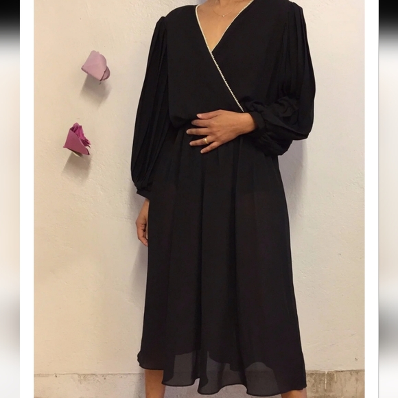 Black farouche Dressr - Picture 2 of 3